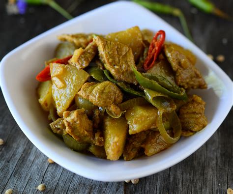 Koleksi Resipi Lauk Pauk Mudah Masak Untuk Makan Tengahari.